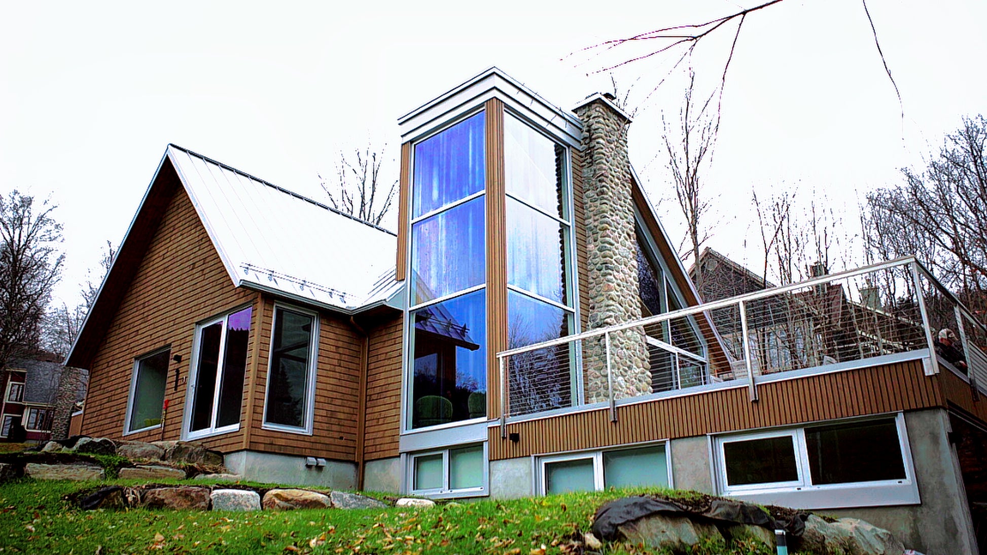 Rénovation Majeure Chalet Style Moderne Vue Imprenable Sur Montagne Près de Stoneham-et-Tewkesbury Québec